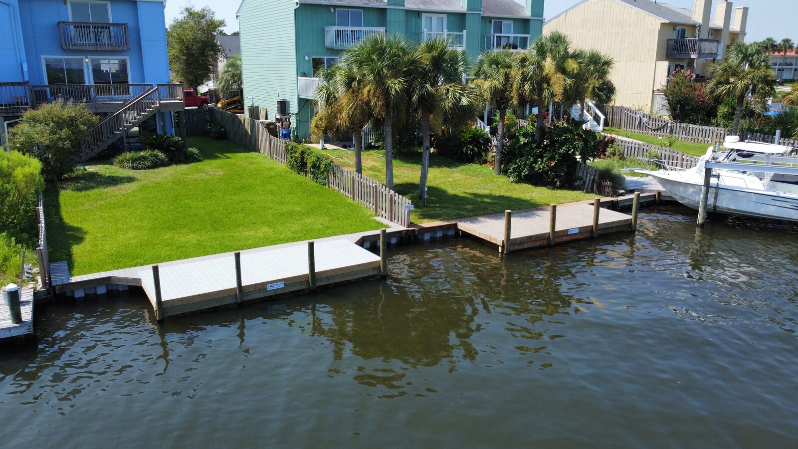 Marine Construction by SKS Aquatic on the Gulf Coast — Finished dock and walkway